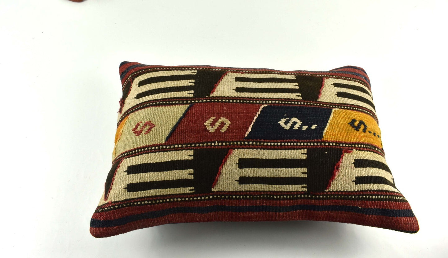 Kilim Pillow Cover 16x24 Tribal Vintage Turkish Carpet Lumbar Pillow Cover 3908