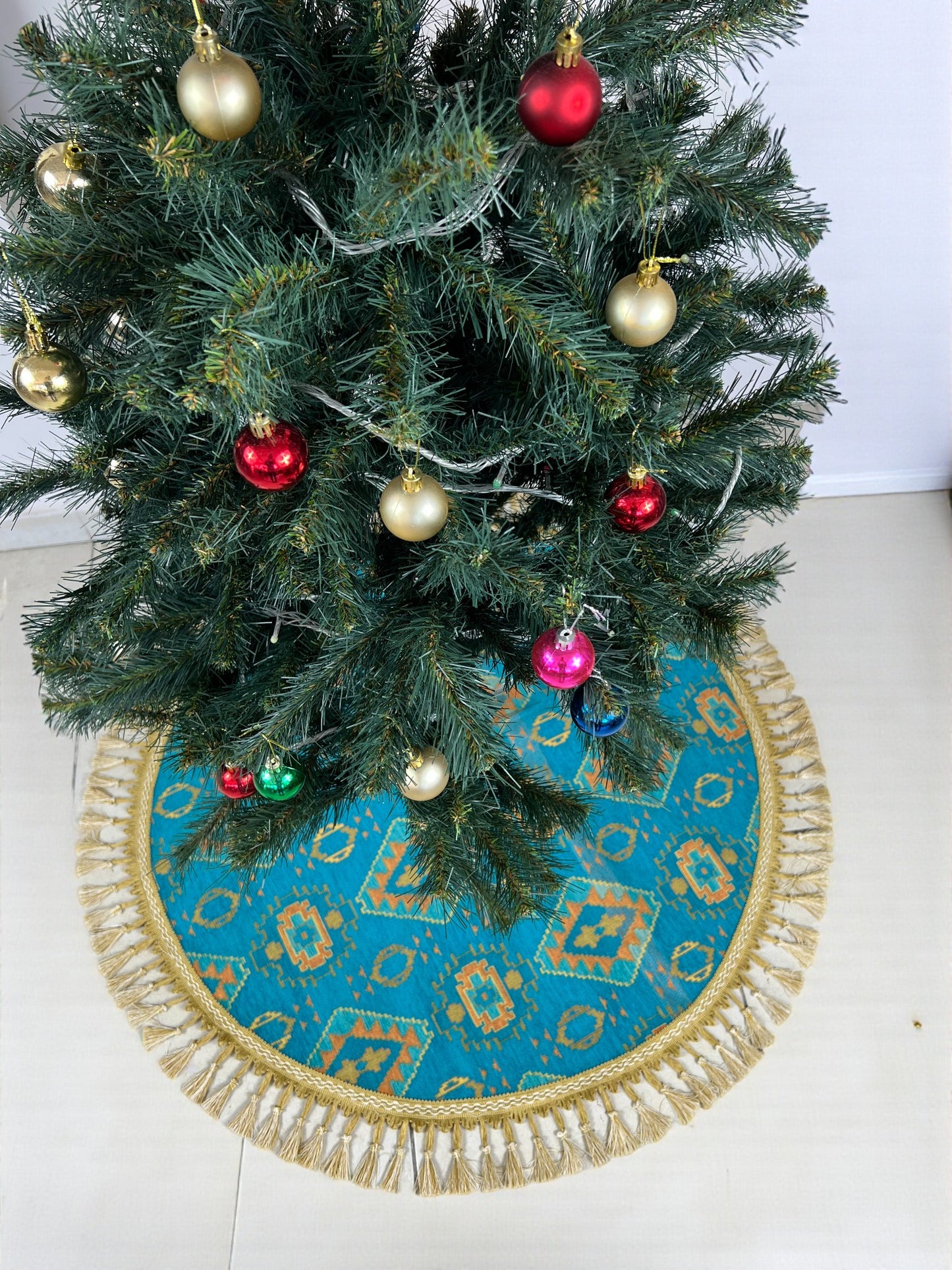 Kilim Design Christmas Tree Skirt | Custom Xmas Tree Skirt | Holiday Decor | Christmas Ornaments & Gifts