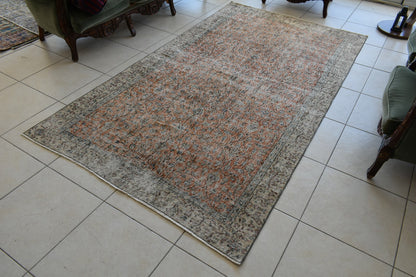 Large Turkish Rug 8.6x4.7 ft Vintage Rug Faded Oushak Rug Living Room Carpet B24