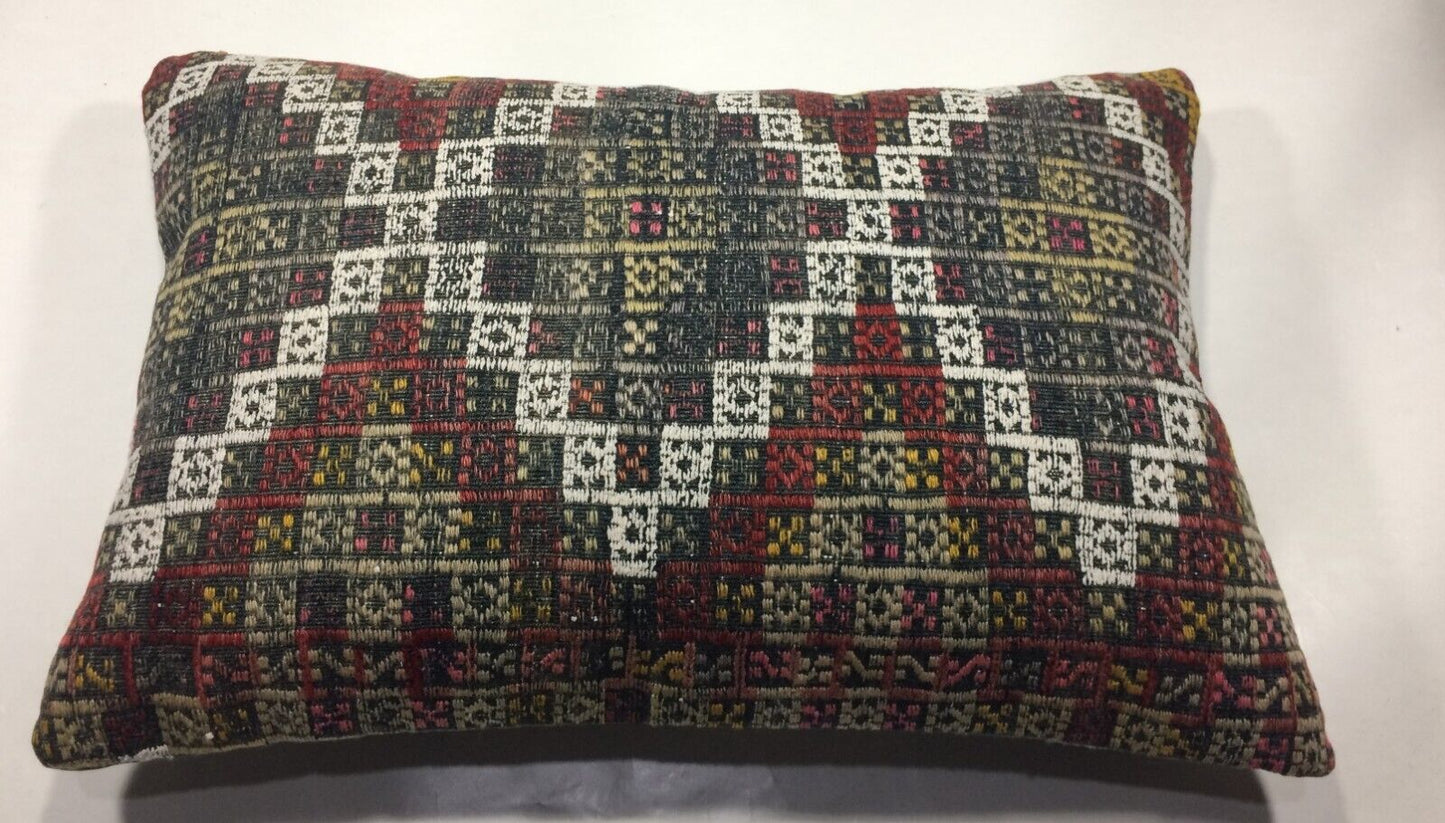 Kilim Pillow Cover 16x24 Tribal Vintage Turkish Carpet Lumbar Pillow Cover 1002