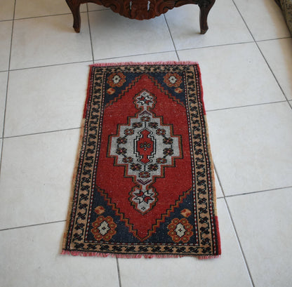 Anatolian Runner 3.2x1.7 ft Vintage Turkish Runner Oushak Runner Rug Y19