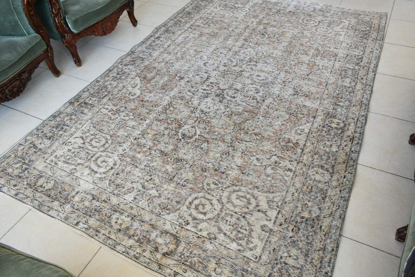 Large Turkish Rug 8.7x5.5 ft Vintage Rug Faded Oushak Rug Living Room Carpet B19