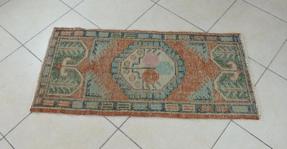 Small Turkish Runner 4x1.9 ft Vintage Runner Hallway Runner Handwoven Rug R38