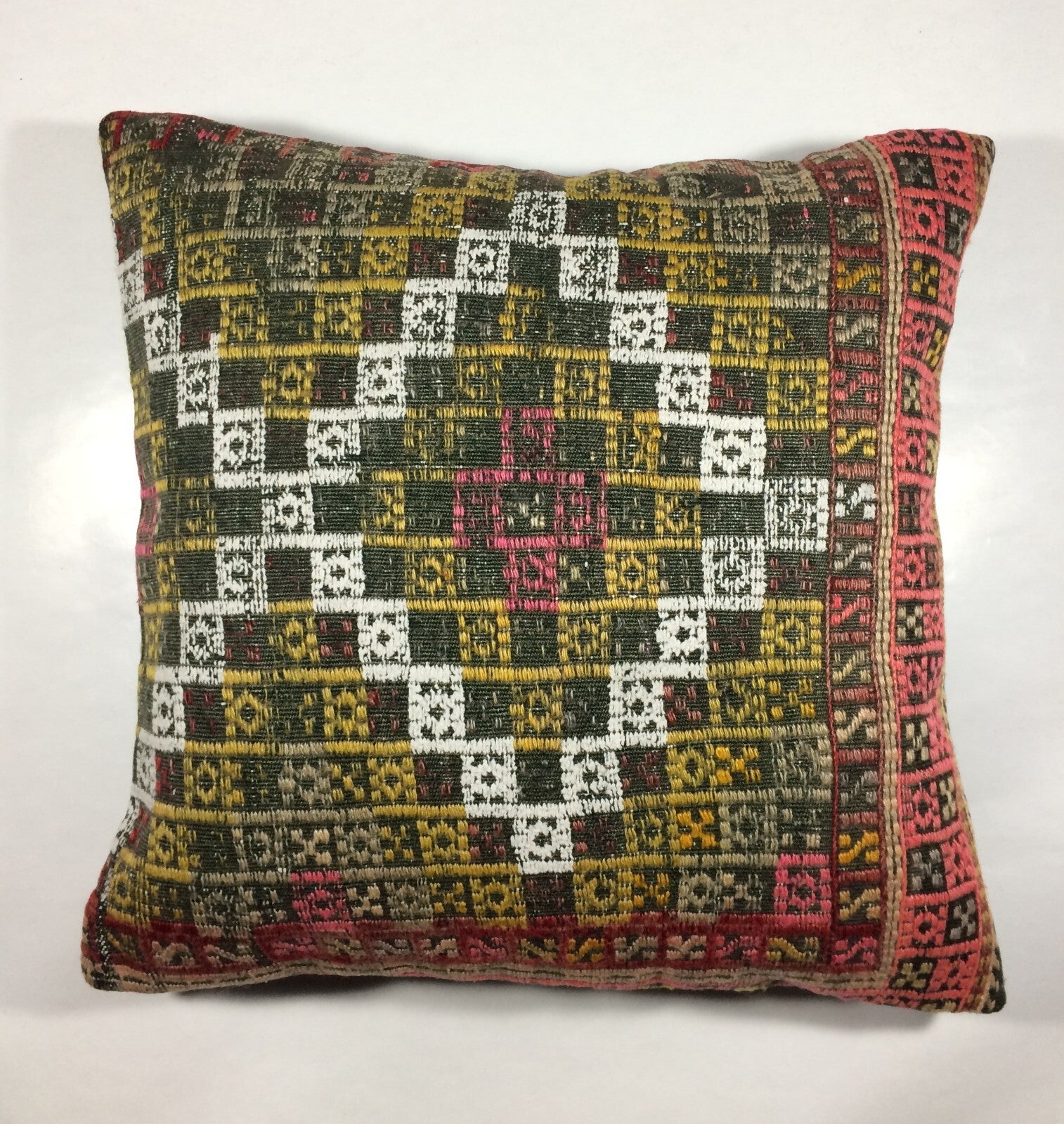 18"x18" Kilim Pillow Cover  Handmade Turkish Vintage Cushion Tribal Lumbar 680
