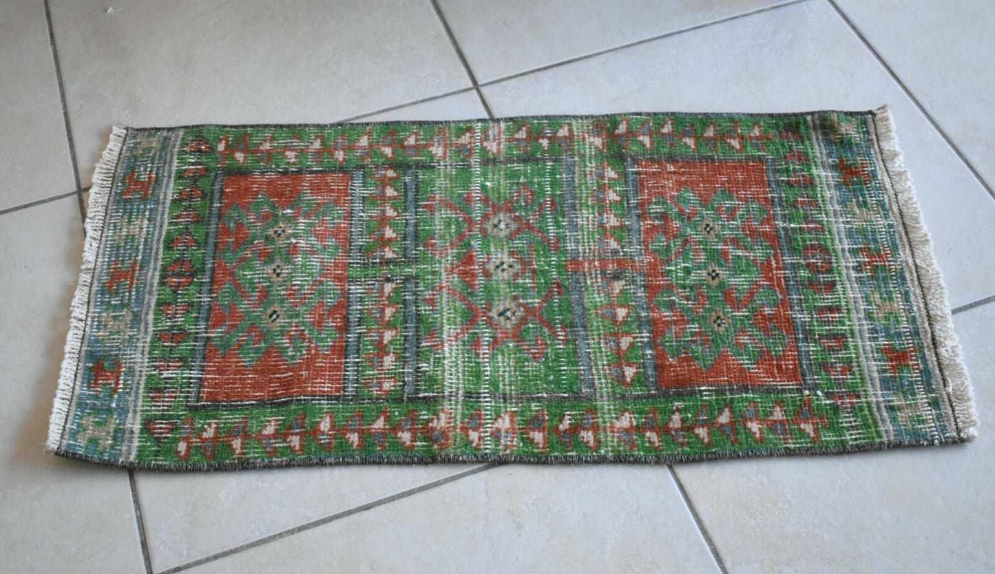 Small Turkish Runner 2.5x1.2 ft Vintage Oushak Rug Anatolian Rug Faded Rug Y04