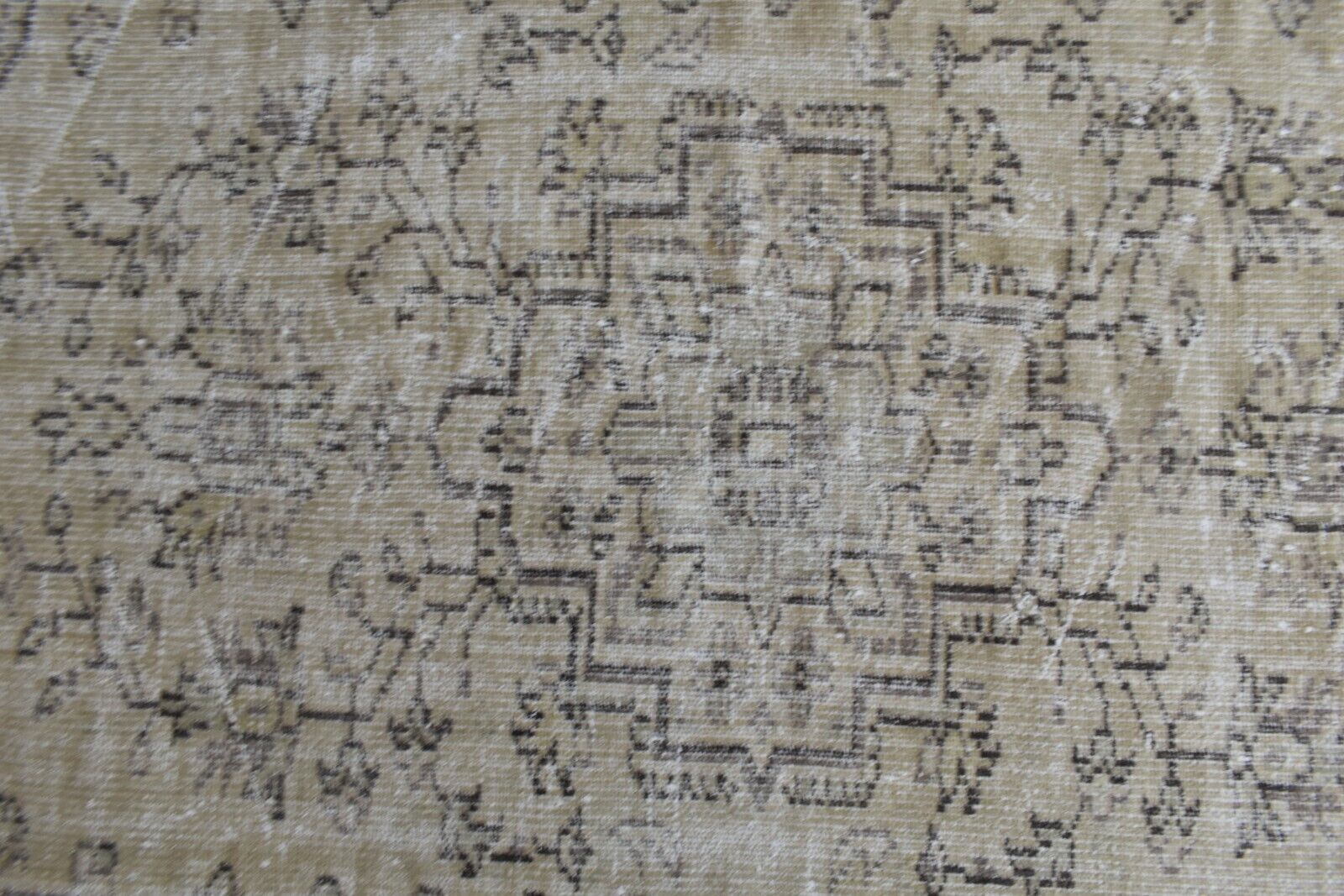 Faded Oushak Rug 7.2x5 ft Anatolian Rug Turkish Carpet Boho Floor Rug U25