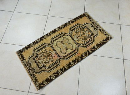Vintage Runner 2.9x1.4 ft Mini Turkish Rug Oushak Runner Anatolian Runner Y103