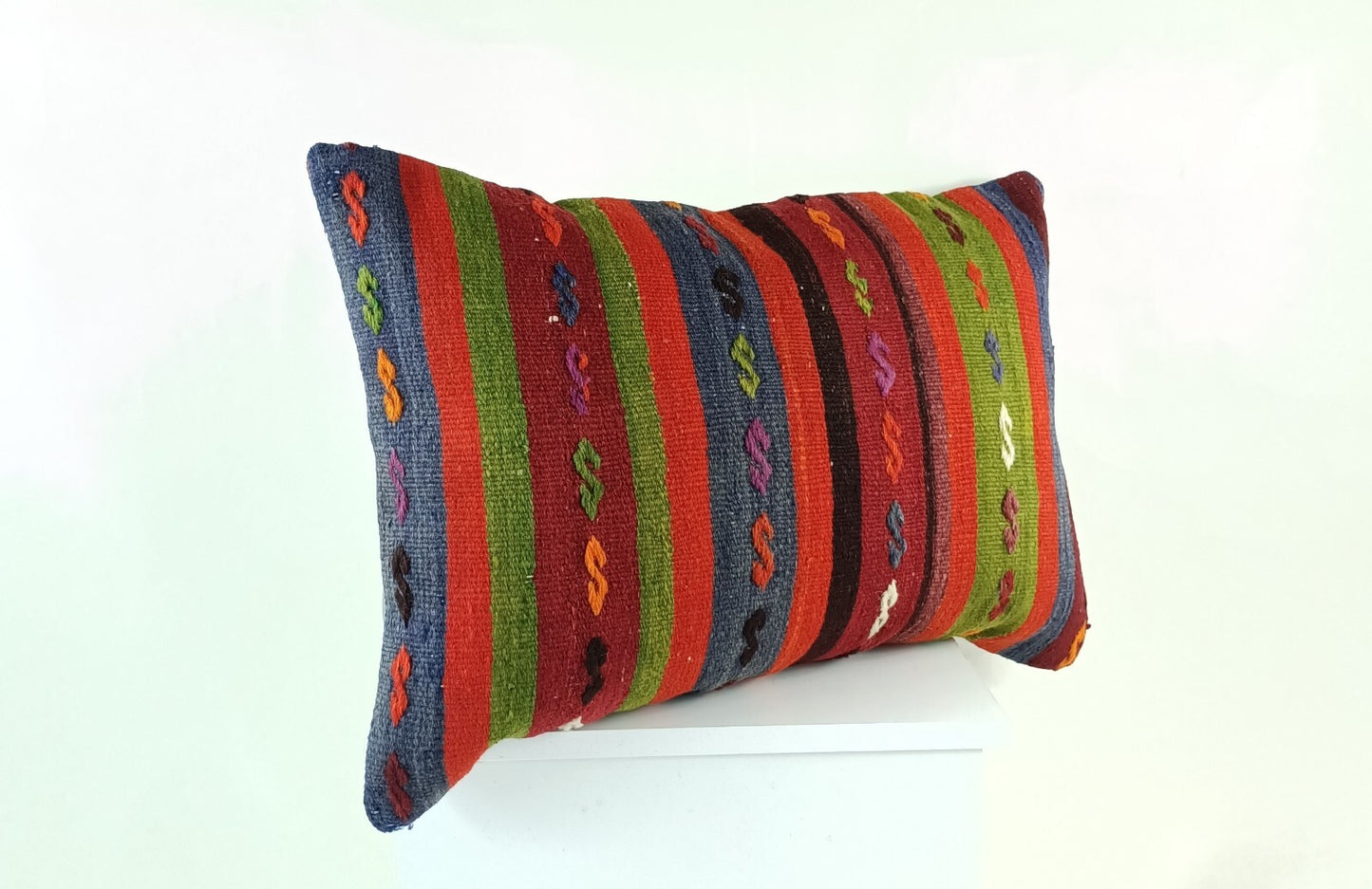Kilim Pillow Cover 16x24 Tribal Vintage Turkish Carpet Lumbar Pillow Cover 1767