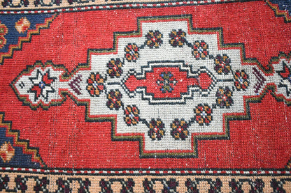 Anatolian Runner 3.2x1.7 ft Vintage Turkish Runner Oushak Runner Rug Y18