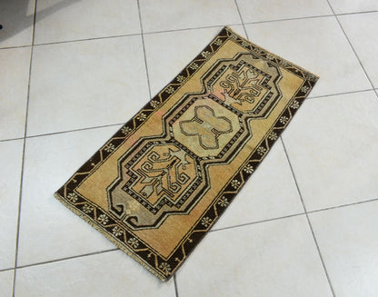 Vintage Runner 2.9x1.4 ft Mini Turkish Rug Oushak Runner Anatolian Runner Y103