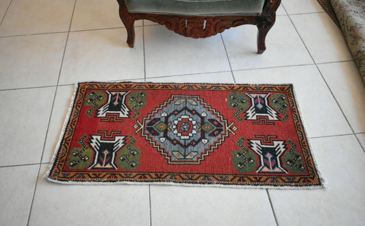 Anatolian Runner 3.3x1.7 ft Vintage Turkish Runner Oushak Runner Rug Y20