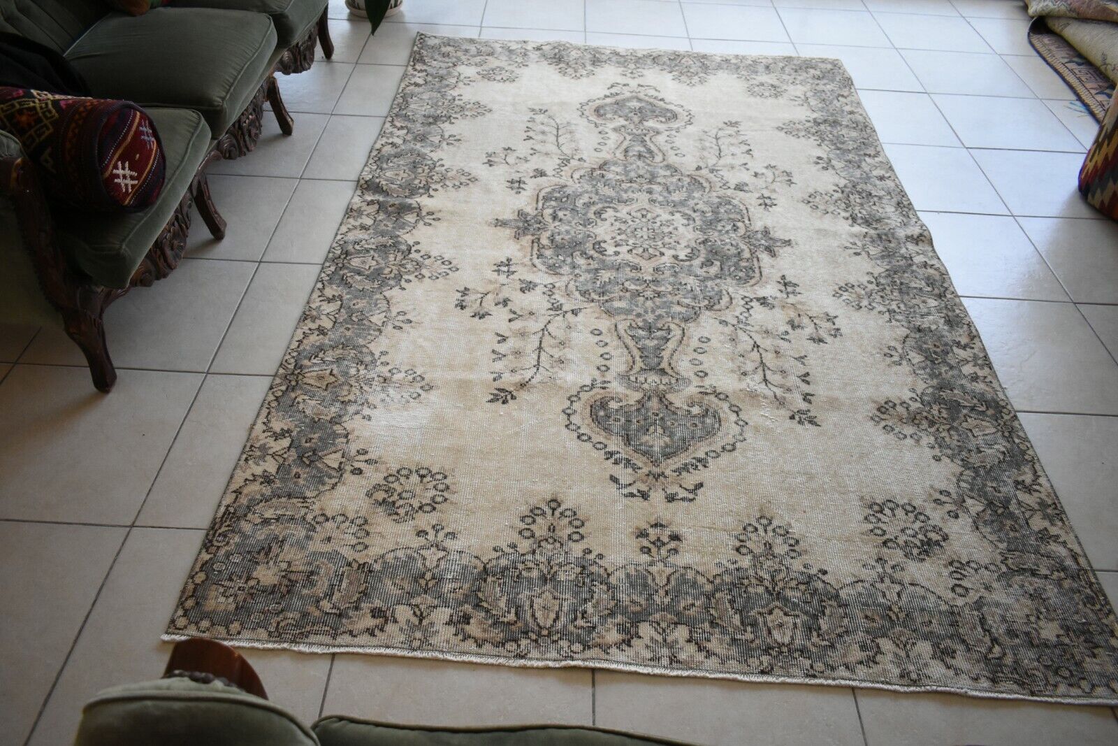 Large Oushak Rug 8.7x5.3 ft Vintage Rug Faded Turkish Rug Living Room Carpet B03