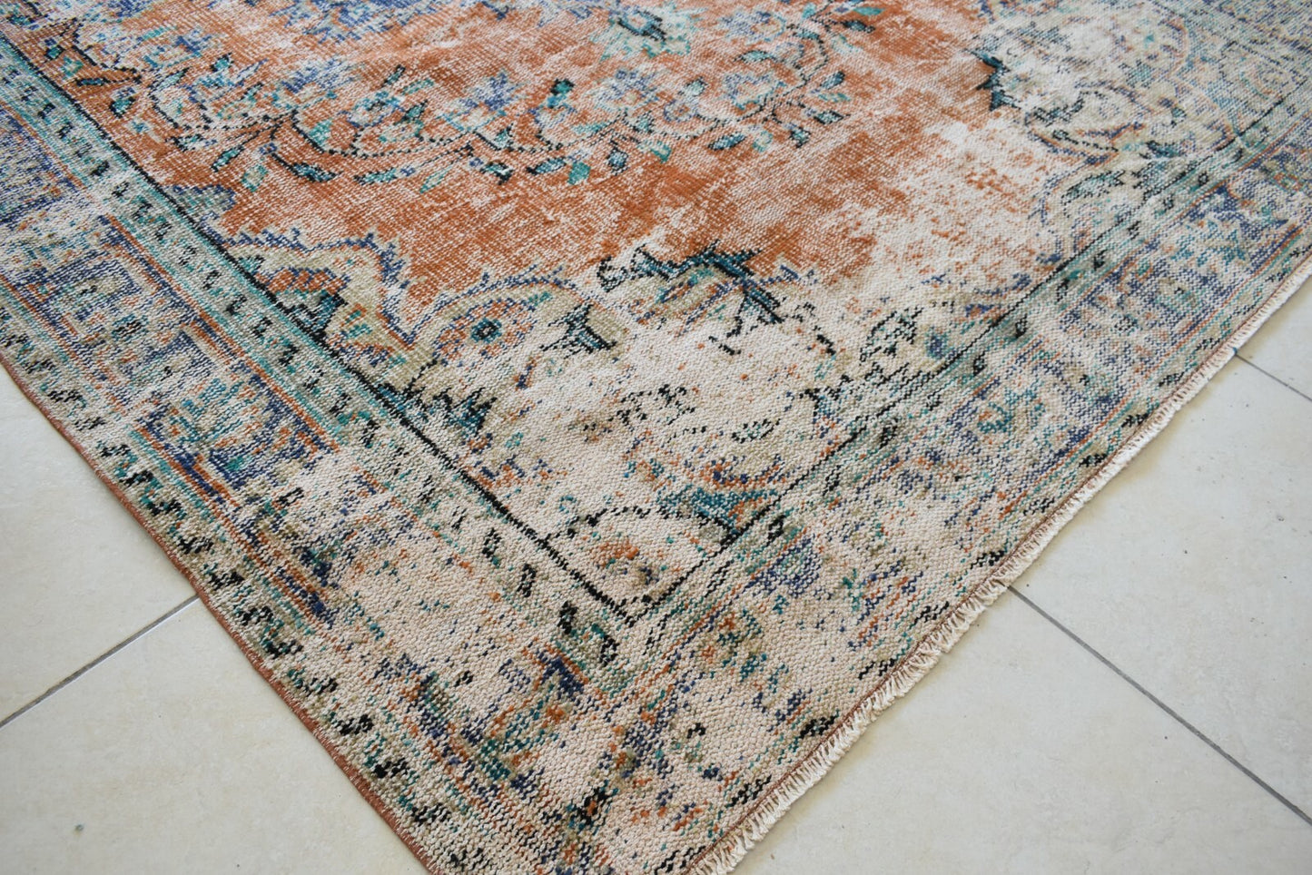 Large Turkish Rug 8.4x5.6 ft Vintage Rug Faded Oushak Rug Living Room Carpet B16