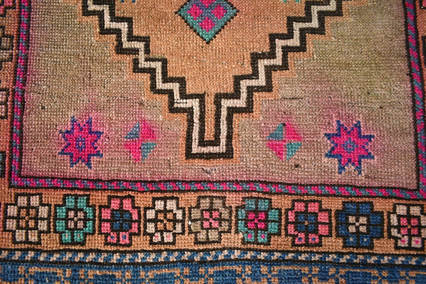 Long Turkish Runner 5.6x2.4 ft Vintage Runner Hallway Runner Handwoven Rug R33