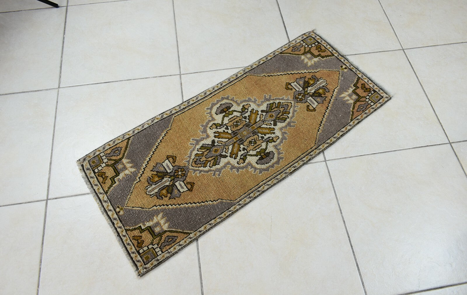 Vintage Runner 3.2x1.3 ft Mini Turkish Rug Oushak Runner Anatolian Runner Y100