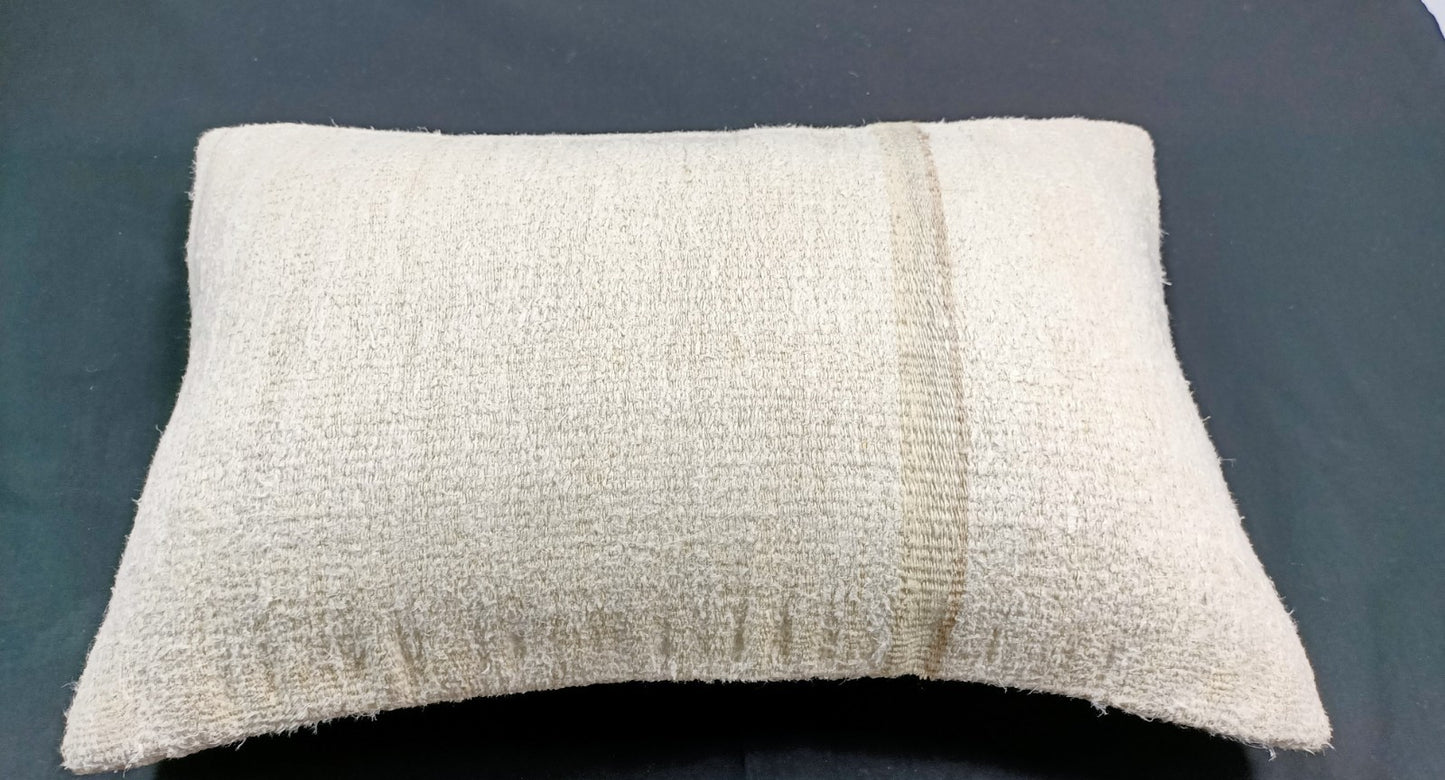 Kilim Pillow Cover 16x24 Tribal Vintage Turkish Carpet Lumbar Pillow Cover E58