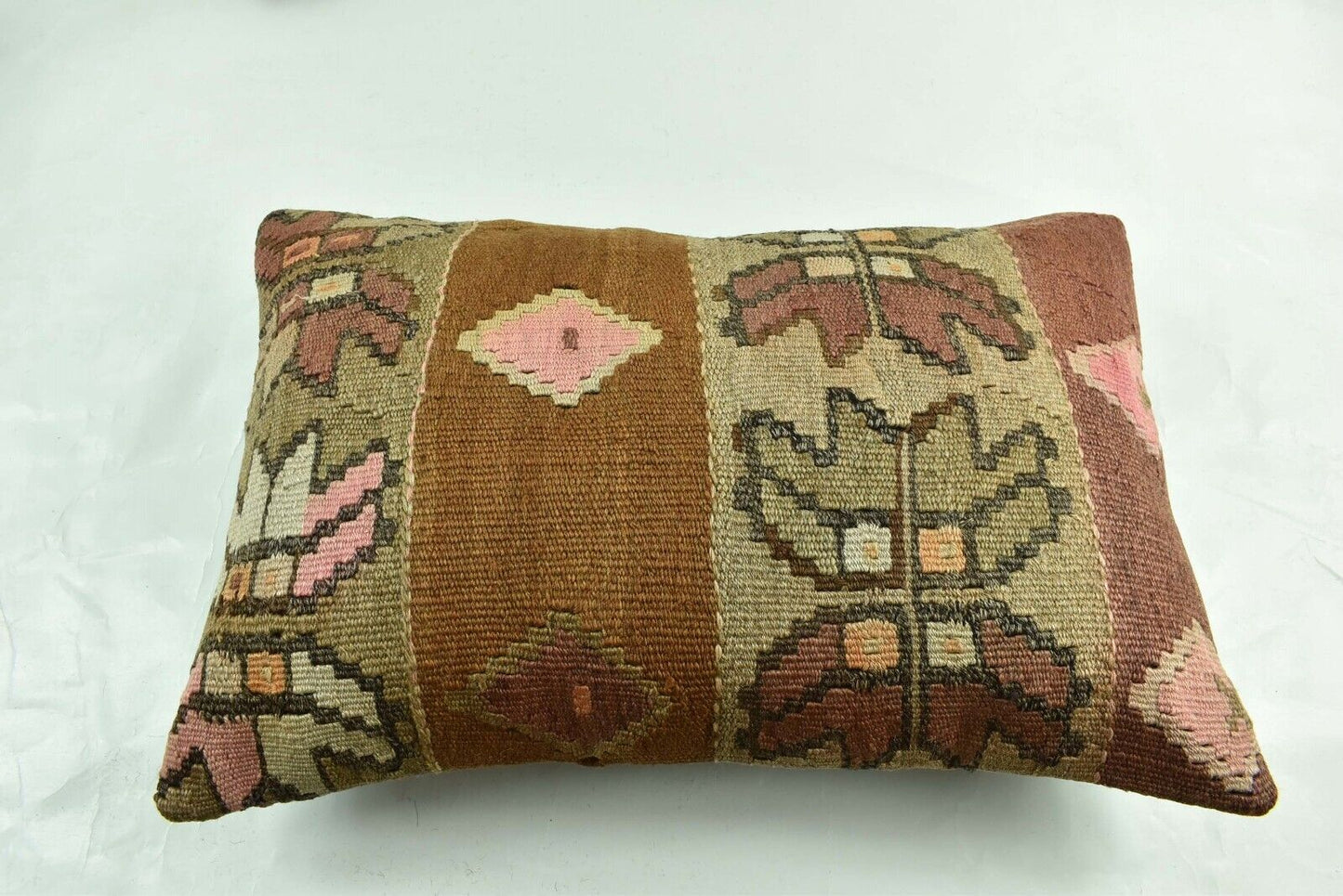 Kilim Pillow Cover 16x24 Tribal Vintage Turkish Carpet Lumbar Pillow Cover 3117