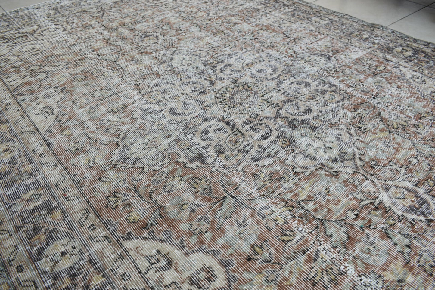 Large Turkish Rug 8.7x5.5 ft Vintage Rug Faded Oushak Rug Living Room Carpet B19