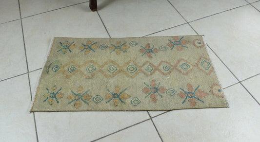 Anatolian Runner 2.5x1.3 ft Vintage Turkish Runner Oushak Runner Rug Y44