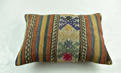 Kilim Pillow Cover 16x24 Tribal Vintage Turkish Carpet Lumbar Pillow Cover 3072