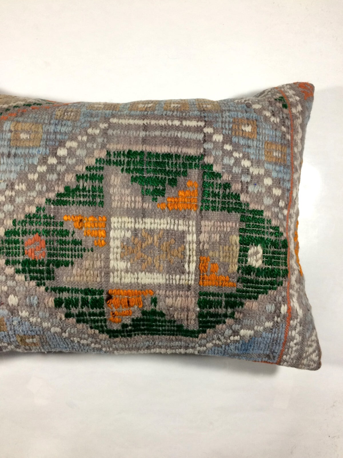 Kilim Pillow Cover 16x24 Tribal Vintage Turkish Carpet Lumbar Pillow Cover 318