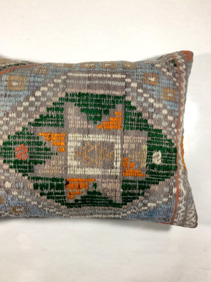 Kilim Pillow Cover 16x24 Tribal Vintage Turkish Carpet Lumbar Pillow Cover 318