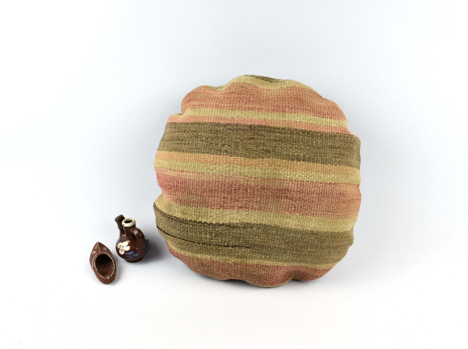 Kilim Round Pillow Cover 18" in Tribal Vintage Turkish Carpet Round Cushion 4944