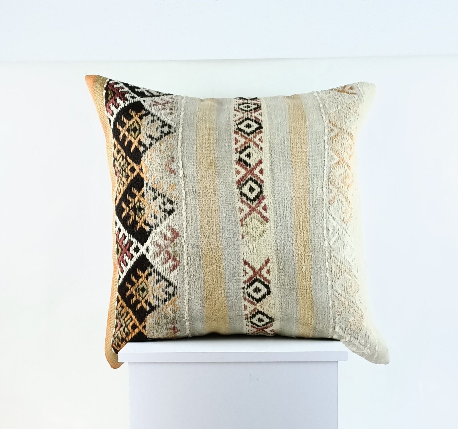 24 X24 Kilim Pillow Cover HHKarts