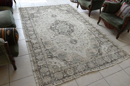 Faded Oushak Rug 8.8x6.1 ft Anatolian Rug Turkish Carpet Boho Floor Rug U24