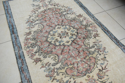 Small Turkish Runner 5.2x3 ft Vintage Runner Hallway Runner Handwoven Rug R46