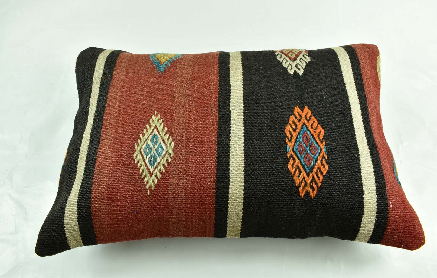 Kilim Pillow Cover 16x24 Tribal Vintage Turkish Carpet Lumbar Pillow Cover 3081