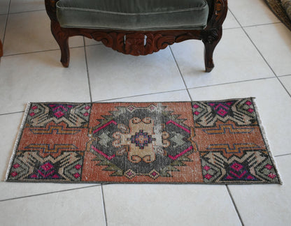 Oushak Runner 3.1x1.3 ft Vintage Turkish Rug Small Runner Anatolian Rug Y10