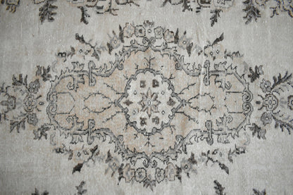 Turkish Rug 9.4x5.9 ft Vintage Rug Faded Oushak Rug Large Living Room Carpet B05