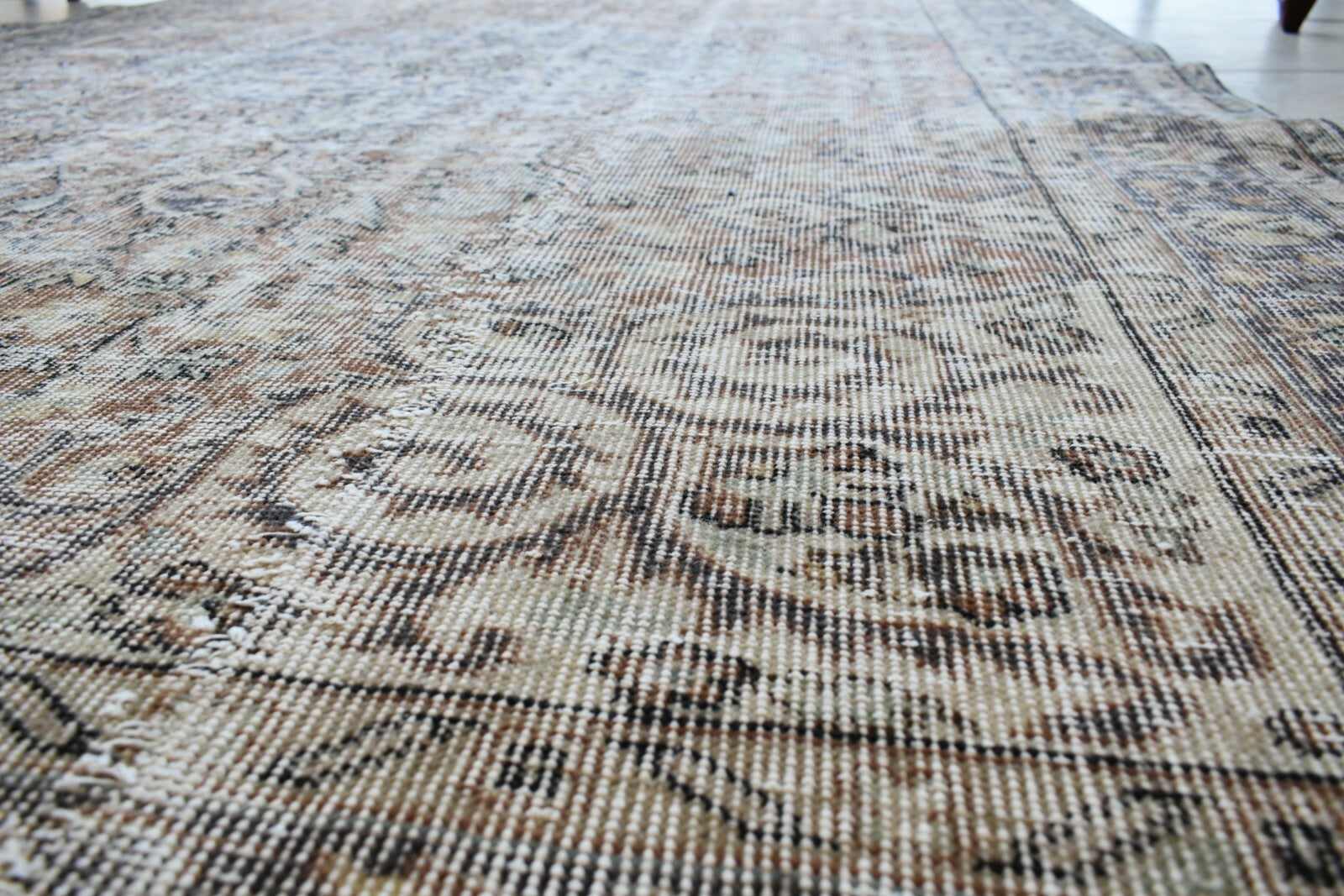 Large Turkish Rug 8.7x5.5 ft Vintage Rug Faded Oushak Rug Living Room Carpet B19