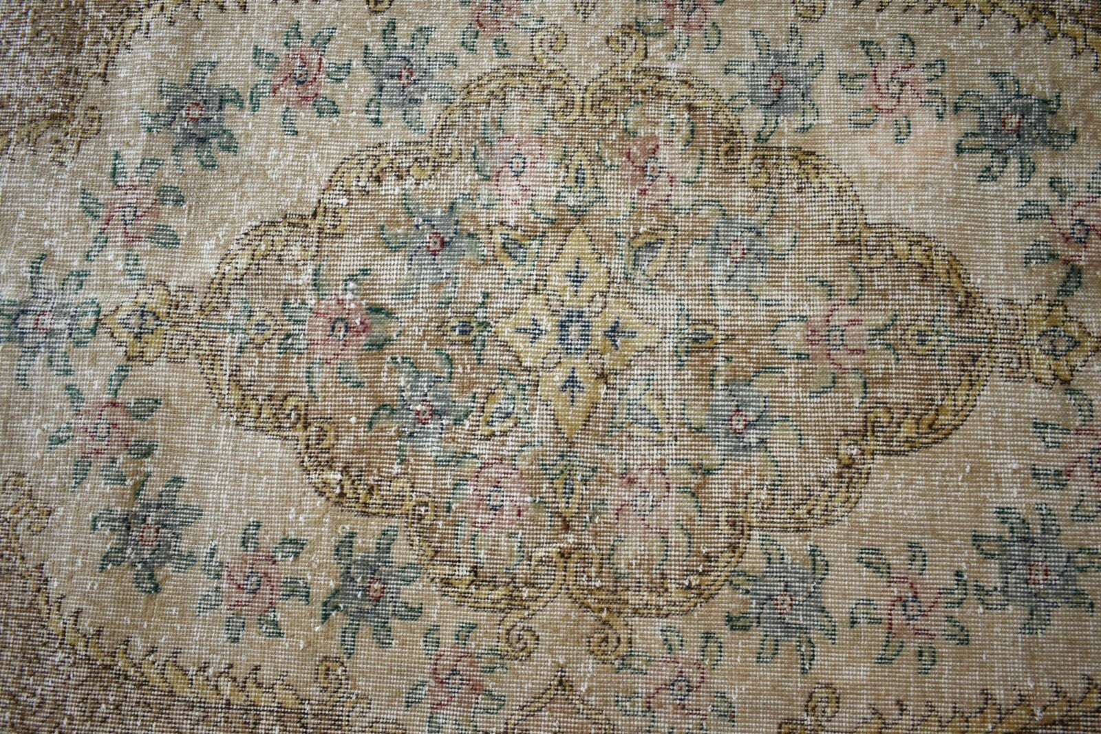 Vintage Oushak Rug 6.3x3.7 ft Turkish Floor Rug Faded Area Rug Oriental Rug U01