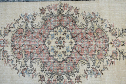 Small Turkish Runner 5.2x3 ft Vintage Runner Hallway Runner Handwoven Rug R46
