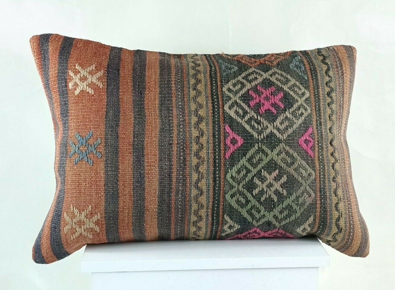 Oriental Ottoman Lumbar Pillow Cover 16x24 Handknotted Turkish Rug Cushion E1251