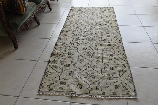 Vintage Oushak Rug 6.7x3.5  ft Turkish Floor Rug Faded Area Rug Oriental Rug