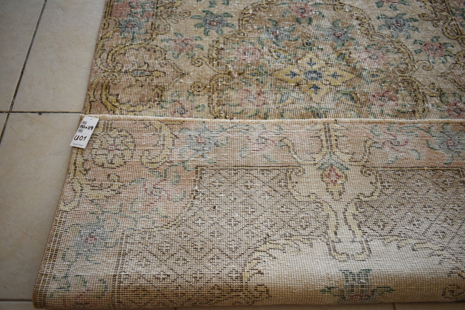 Vintage Oushak Rug 6.3x3.7 ft Turkish Floor Rug Faded Area Rug Oriental Rug U01