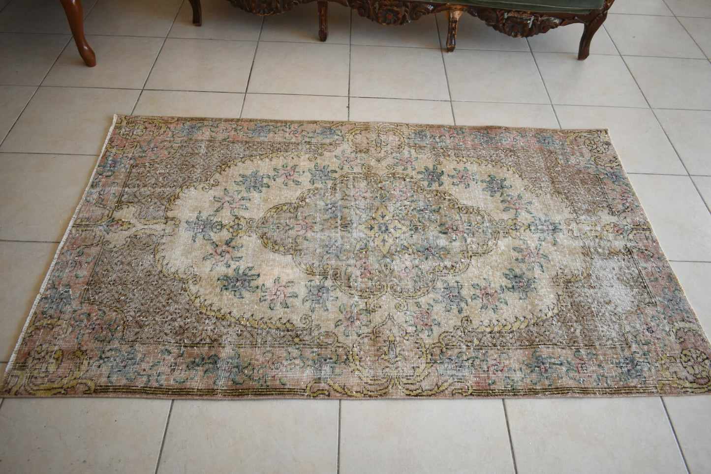 Vintage Oushak Rug 6.3x3.7 ft Turkish Floor Rug Faded Area Rug Oriental Rug U01