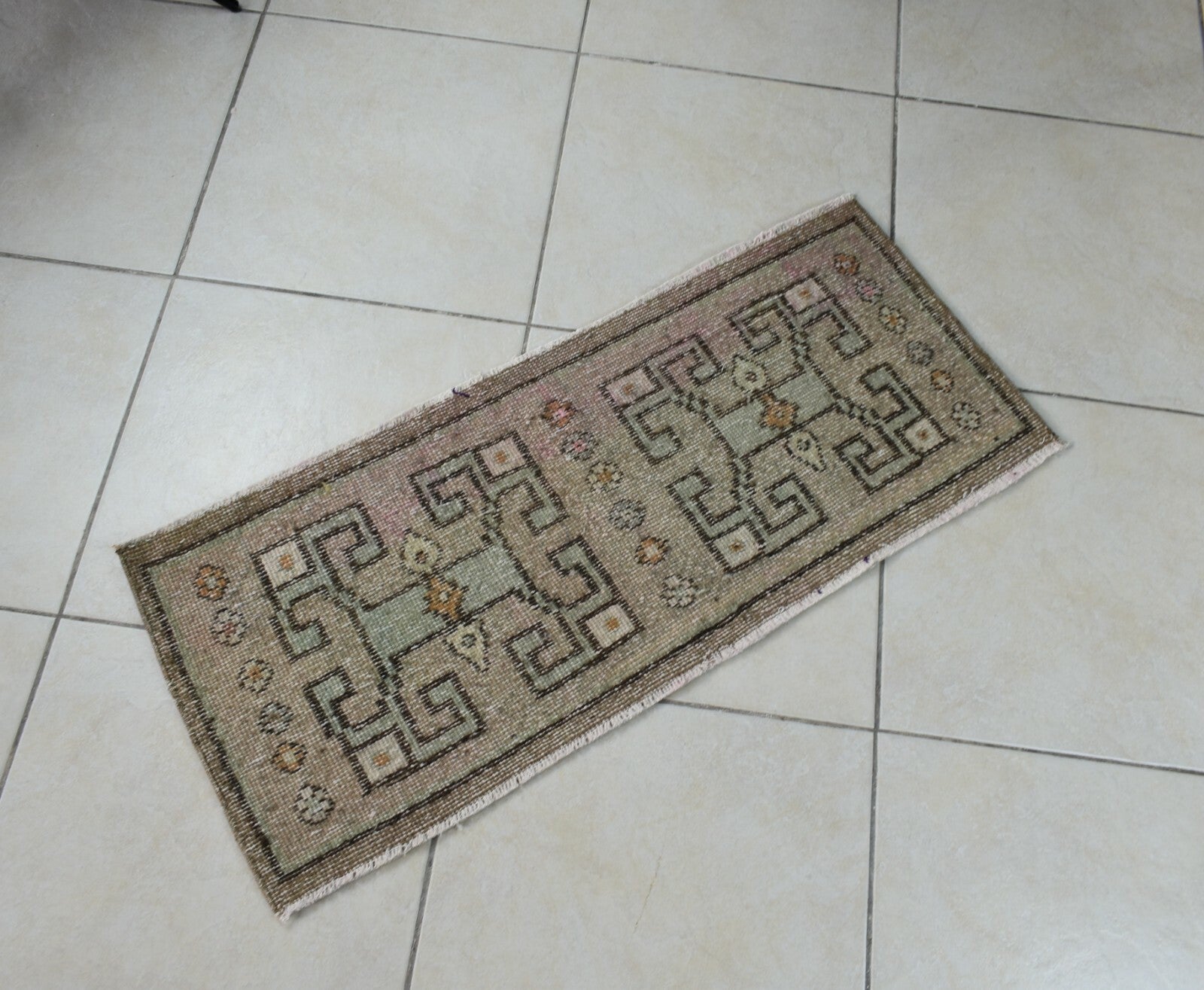 Vintage Runner 3.1x1.3 ft Mini Turkish Rug Oushak Runner Anatolian Runner Y101