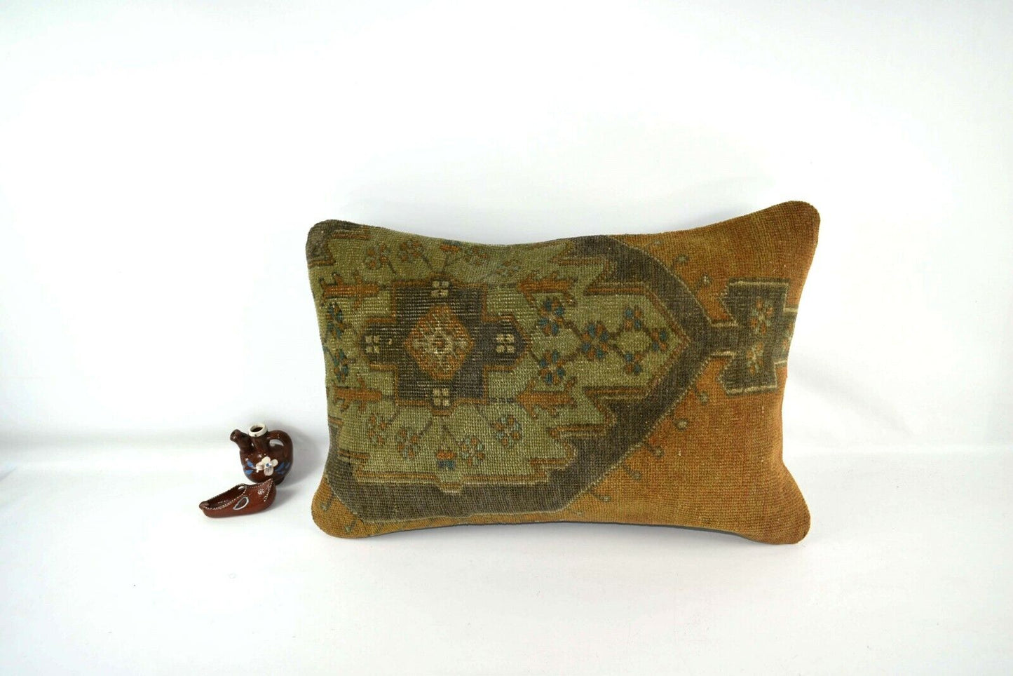 Kilim Pillow Cover 16x24 Tribal Vintage Turkish Carpet Lumbar Pillow Cover A3043