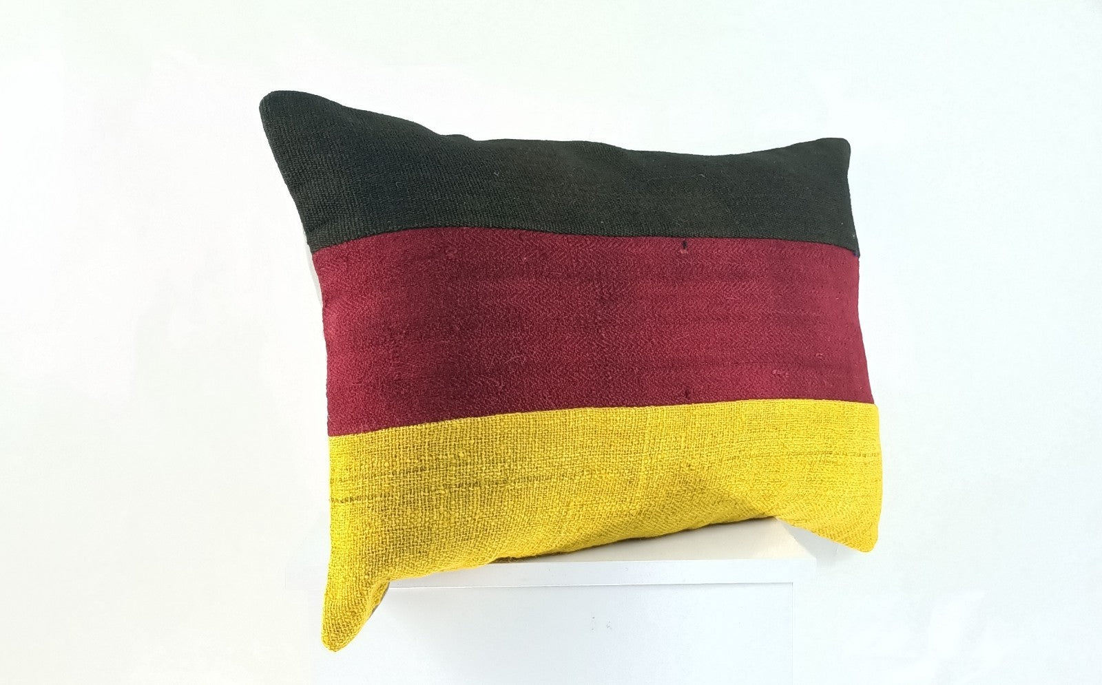 Kilim Pillow Cover 16x24 Tribal Vintage Turkish Carpet Lumbar Pillow Cover A996