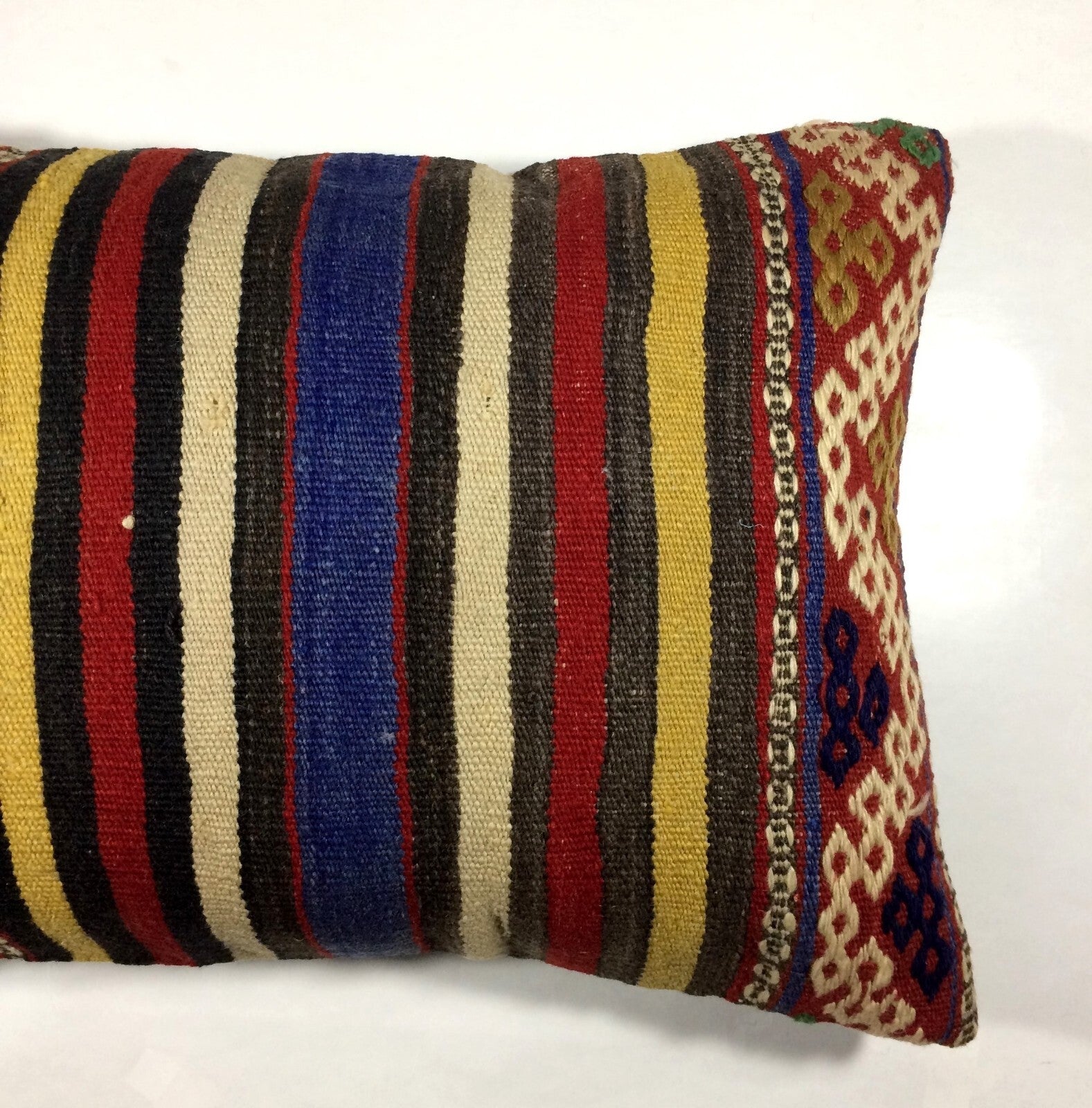 Kilim Pillow Cover 16x24 Tribal Vintage Turkish Carpet Lumbar Pillow Cover 297