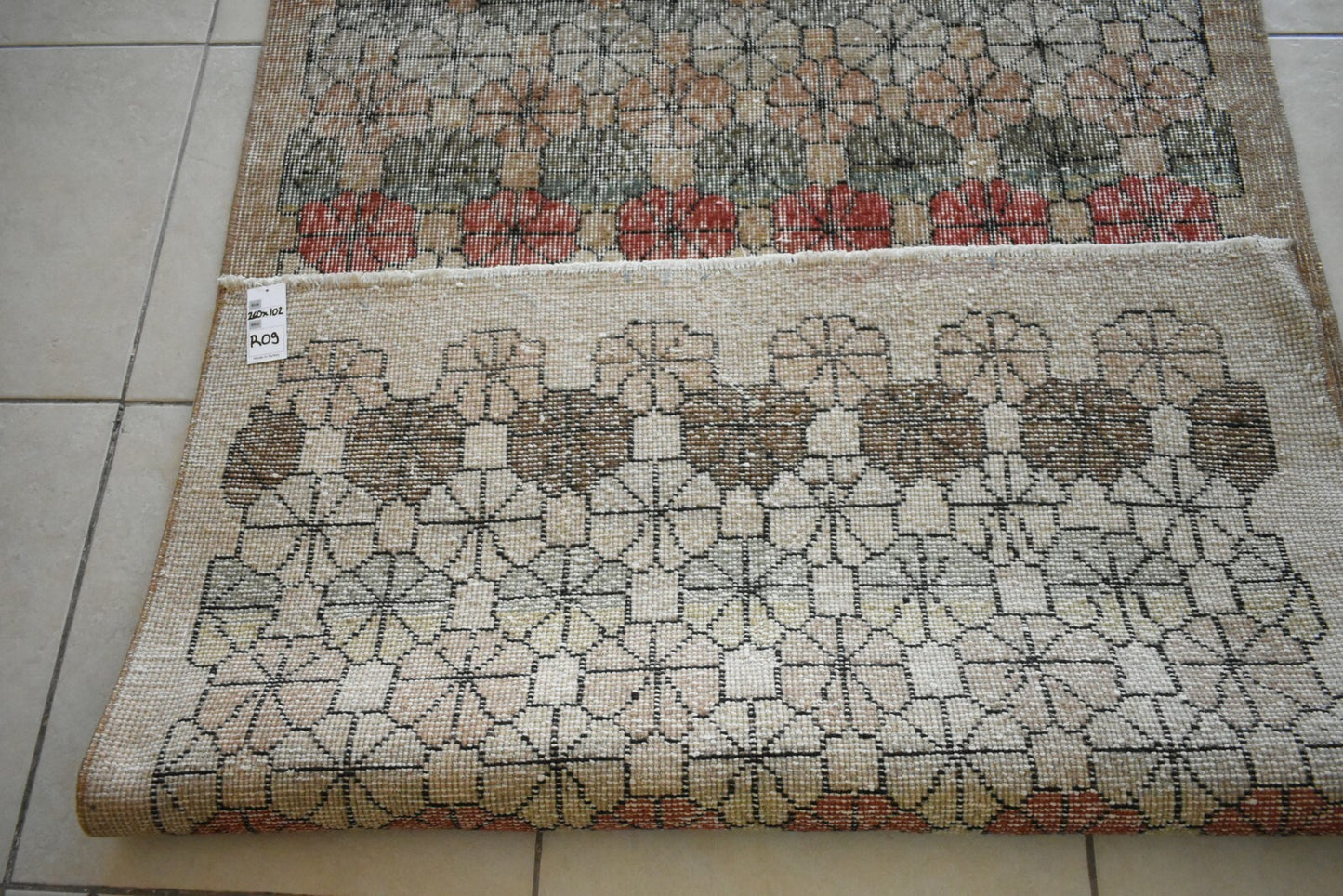 Vintage Runner 8.5x3.3 ft Oushak Runner Anatolian Rug Faded Turkish Runner R09