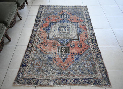 Vintage Oushak Rug 6.3x3.7 ft Turkish Floor Rug Faded Area Rug Oriental Rug U04