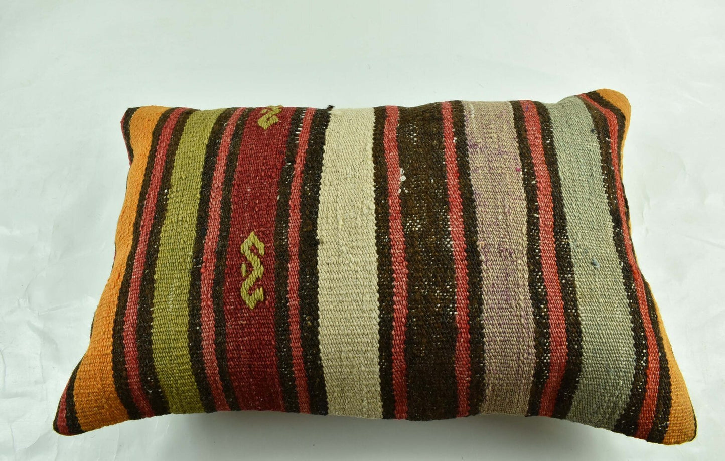 Kilim Pillow Cover 16x24 Tribal Vintage Turkish Carpet Lumbar Pillow Cover 3075
