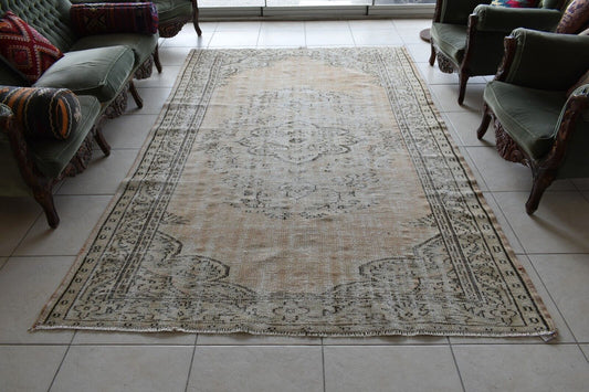 Faded Oushak Rug 9.3x5.7 ft Anatolian Rug Turkish Carpet Boho Floor Rug U16