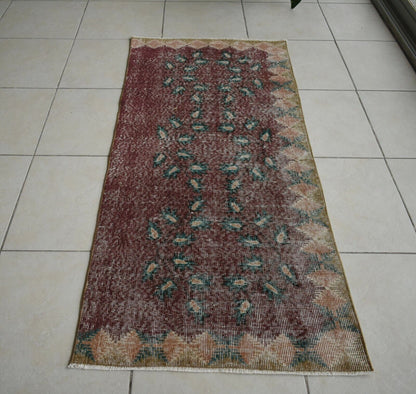 Vintage Runner 5.3x2.4 ft Oushak Runner Anatolian Rug Faded Turkish Runner R31