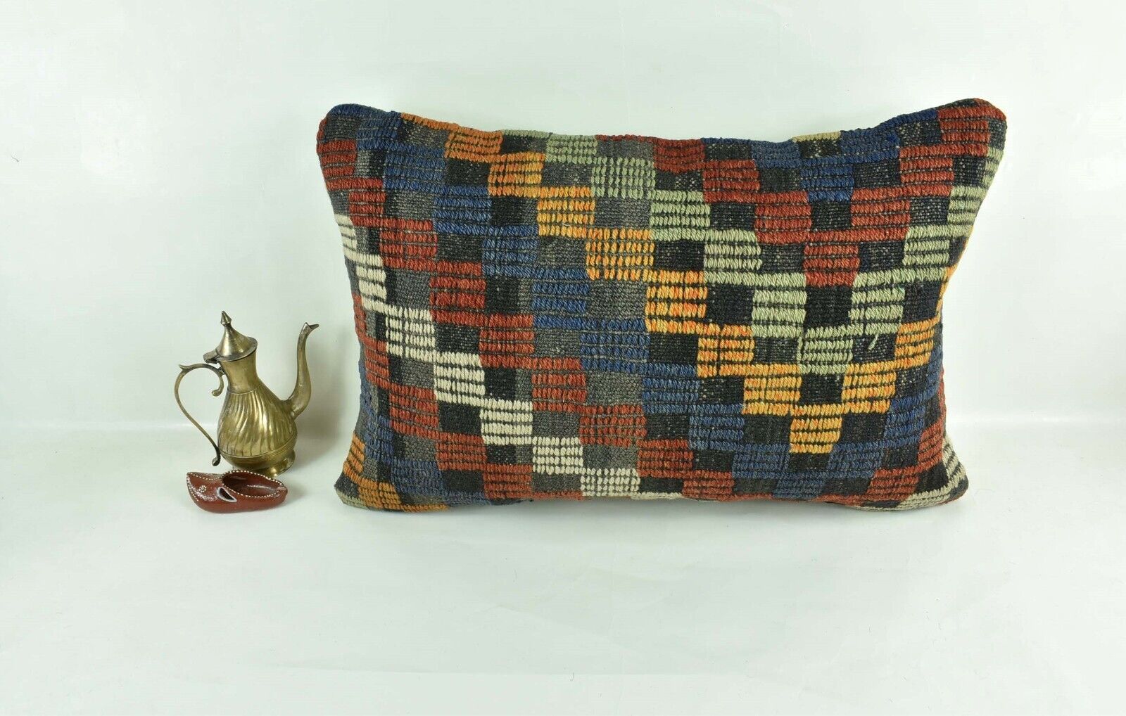 Kilim Pillow Cover 16x24 Tribal Vintage Turkish Carpet Lumbar Pillow Cover 3079